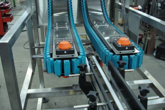 Gripper Elevator for bottles and cans main